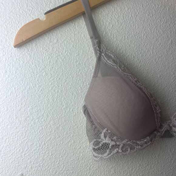 Natori Feathers Underwire Contour Bra 30 C - Picture 3 of 7